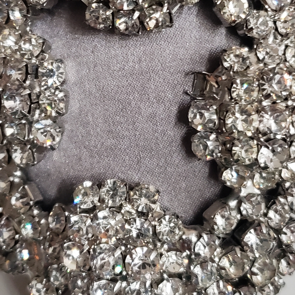 Manolo Blahnik Hangisi Grey Satin - Picture 12 of 13